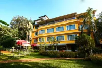 Lake View Resort Lonavala Hotels in Kurvande