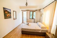 Eucalyptus Pension Hotels in Gelemis