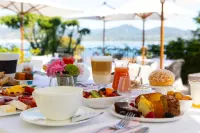 La Bastide d'Antoine - breakfast