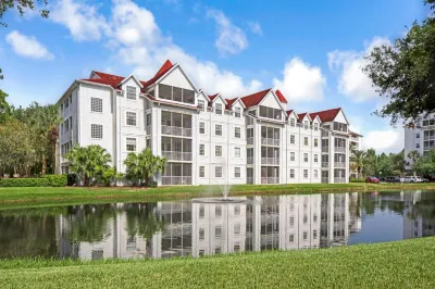 Hilton Vacation Club Grand Beach Orlando Hotels in Orange County