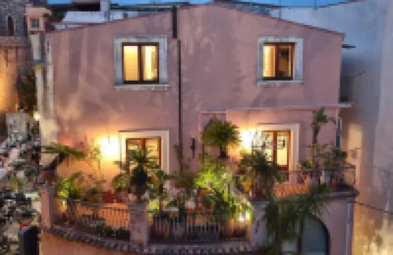 ห้องพักและแฟลตอัล ดูโอโม