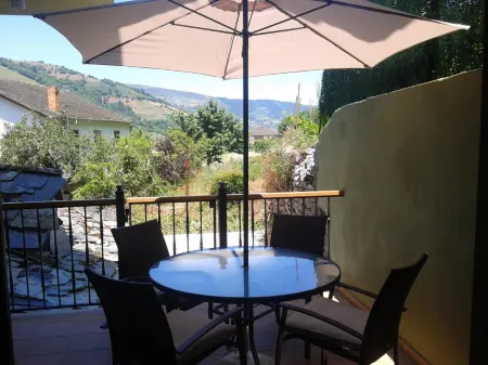 El Mirador de Limes Отели в г. Фуэнтес дель Нарсеа