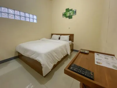 RedDoorz @ Merauke City Center Hotel dekat Gereja Katolik Sang Penebus, Kampung Baru