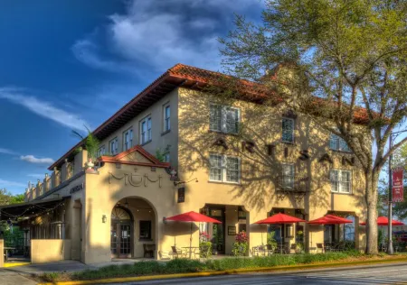 Artisan Downtown Отели рядом с достопримечательностью «Мелчинг Филд эт Конрад Парк»