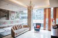 BIZ HOTEL CITY CENTER Hotels in Sirimau