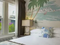 Hotel Mac Rae Hotels in Avalon