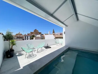 Apartamentos Los Patios de la Judería Hotels near Estación De Córdoba Central (Ave)