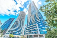 Number 1 H Residences - WiFi, Parking & More by Gold Coast Holidays