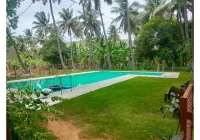 Trk Farms, Vinmeen Retreat - Pools