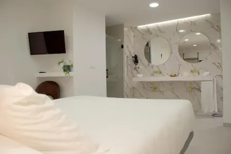 Gran Hotel Toledo Отели в г. Лусена-дель-Сид