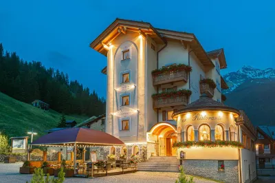 Hotel Pedranzini فنادق في Solda