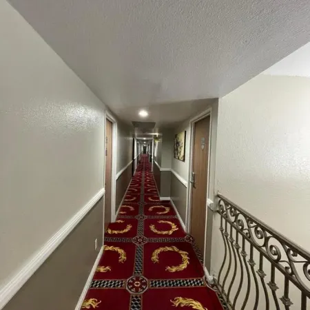 Sunrise Inn