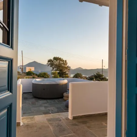 Eiriana Luxury Suites