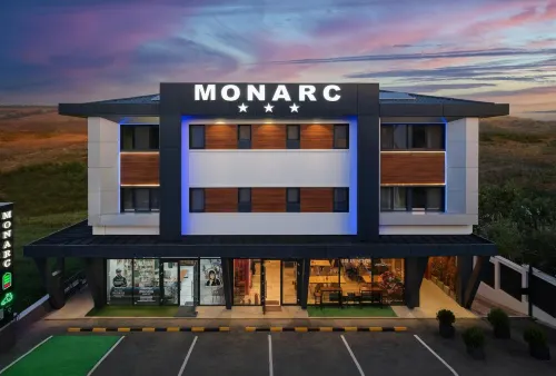 Monarc Boutique ApartHotel - Self Check-IN - Apartments