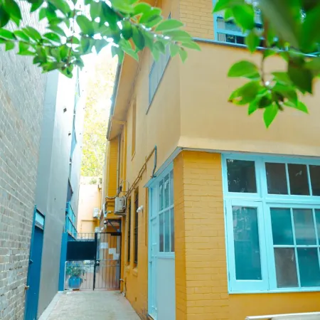 Lil Roo PodBed Hostel