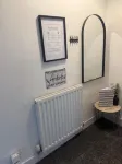 1 Bed Flat - Sleeps 3 - Parking - Pet Friendly