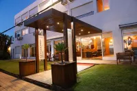 Hotel Centenario - parking