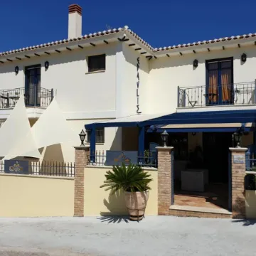 ''Epavlis Boutique Galaxidi''