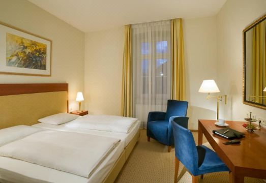 1. 노보텔 힐데스하..