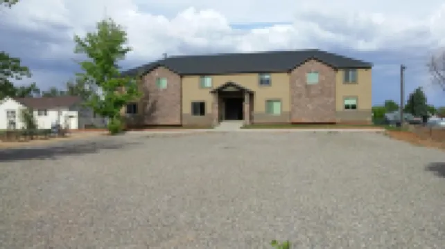 ซีดาร์ แคนยอน คอนโดส์