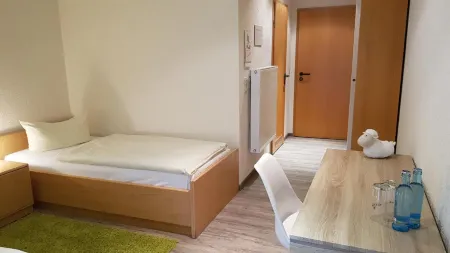 Schneiderlein Hotel Отели в г. Лимбах-Оберфрона