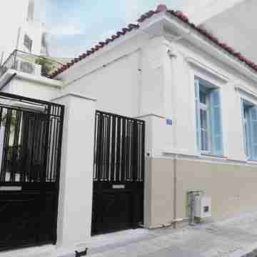 Live in Athens, Thiseio Historic House Hotel Exterior