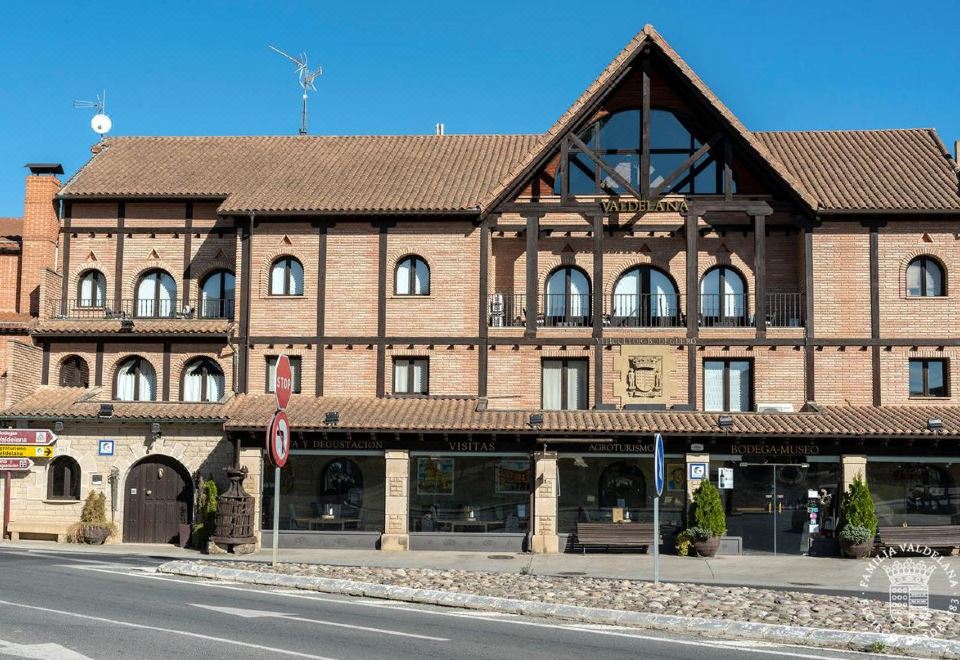 hotel overview picture