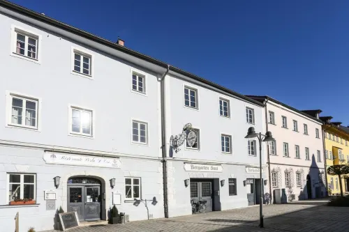 Hotel Lutz Hotels in Asbach-Baumenheim