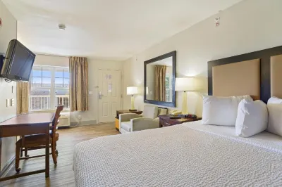 Extended Stay America Suites - Kansas City - Lenexa - 87th St Hotels near Antioch Park