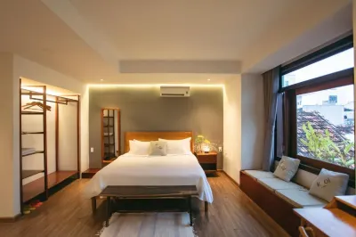 Kool House Hotels in 
