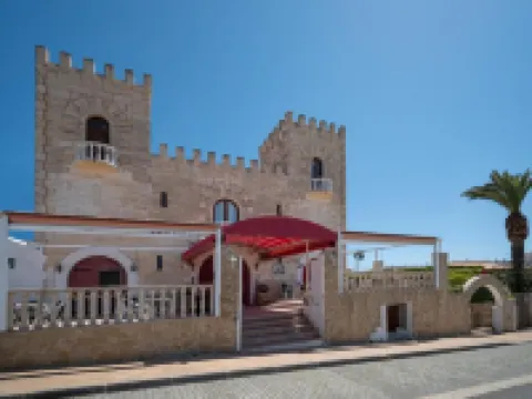 Castell de Lô Hotels in Cala en Porter