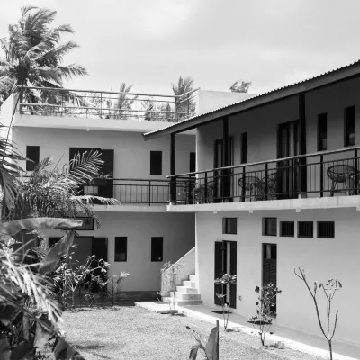 Samba Ahangama Hotels near Kabalana beach