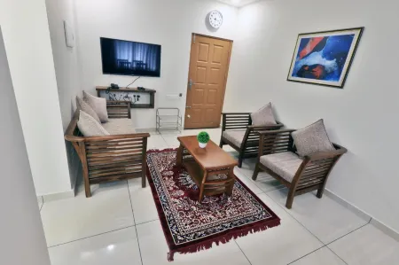 Castle Brook Residential Homestay