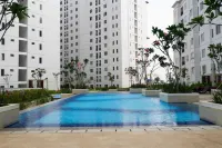 Stylish and Modern 2Br Bassura City Apartment by Travelio