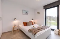 Whaaw Westende-Bad Hotels near Kustpark Strand Westende
