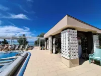 Hotel Wellamarin - Pools