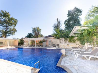 屋外プール 小谷流の里 ドギーズアイランドの写真