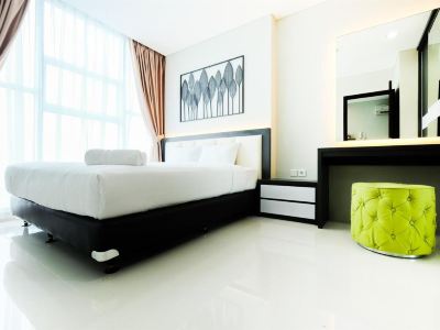 Best Price 1Br Brooklyn Apartment Near Ikea Alam Sutera by Travelio