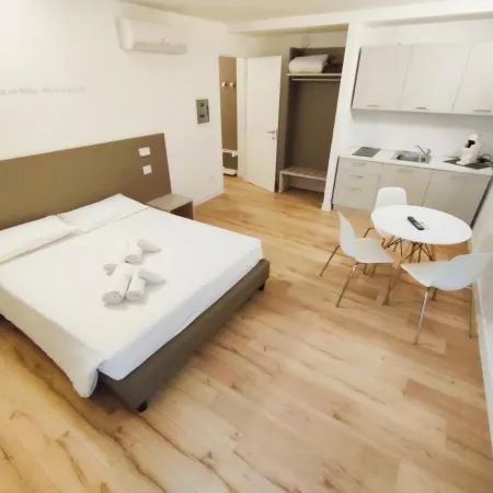 City Gallery Apartments Отели рядом с достопримечательностью «Стадион им. Нерео Рокко»