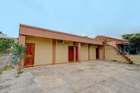 OYO 91955 Pondokan Cempaka Hotel di Talun
