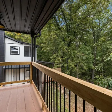 The Lofts on Indian Point - Near Silver Dollar City