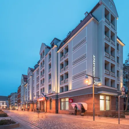 Q17 Apartments Rynek
