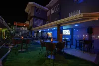 Runway Hotel - bar