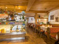 Hotel Chalet Olympia Hotels in Monguelfo