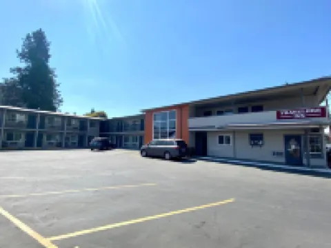 Travelers Inn Eugene University