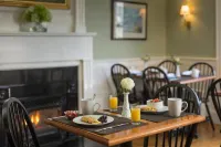 Brass Lantern Inn - breakfast