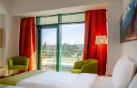 Complex Silva Hotels near Magazinul Universal Dragonul Roșu