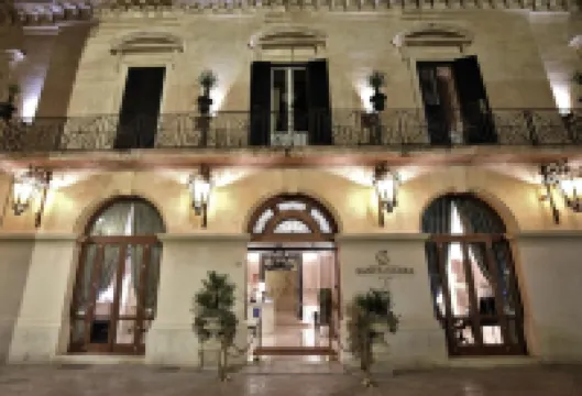 Suite Hotel Santa Chiara