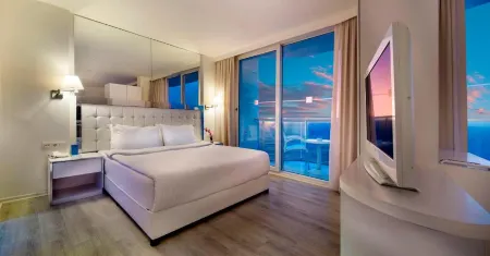 Le Bleu Hotel & Resort Kusadasi