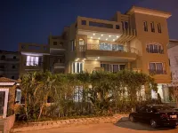 Maison 7 Hotels near Amoun Fountain